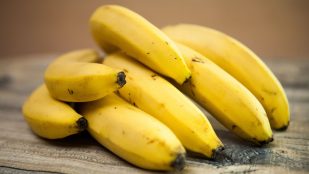 Este es el secreto por el que cada vez más personas congelan la piel del plátano