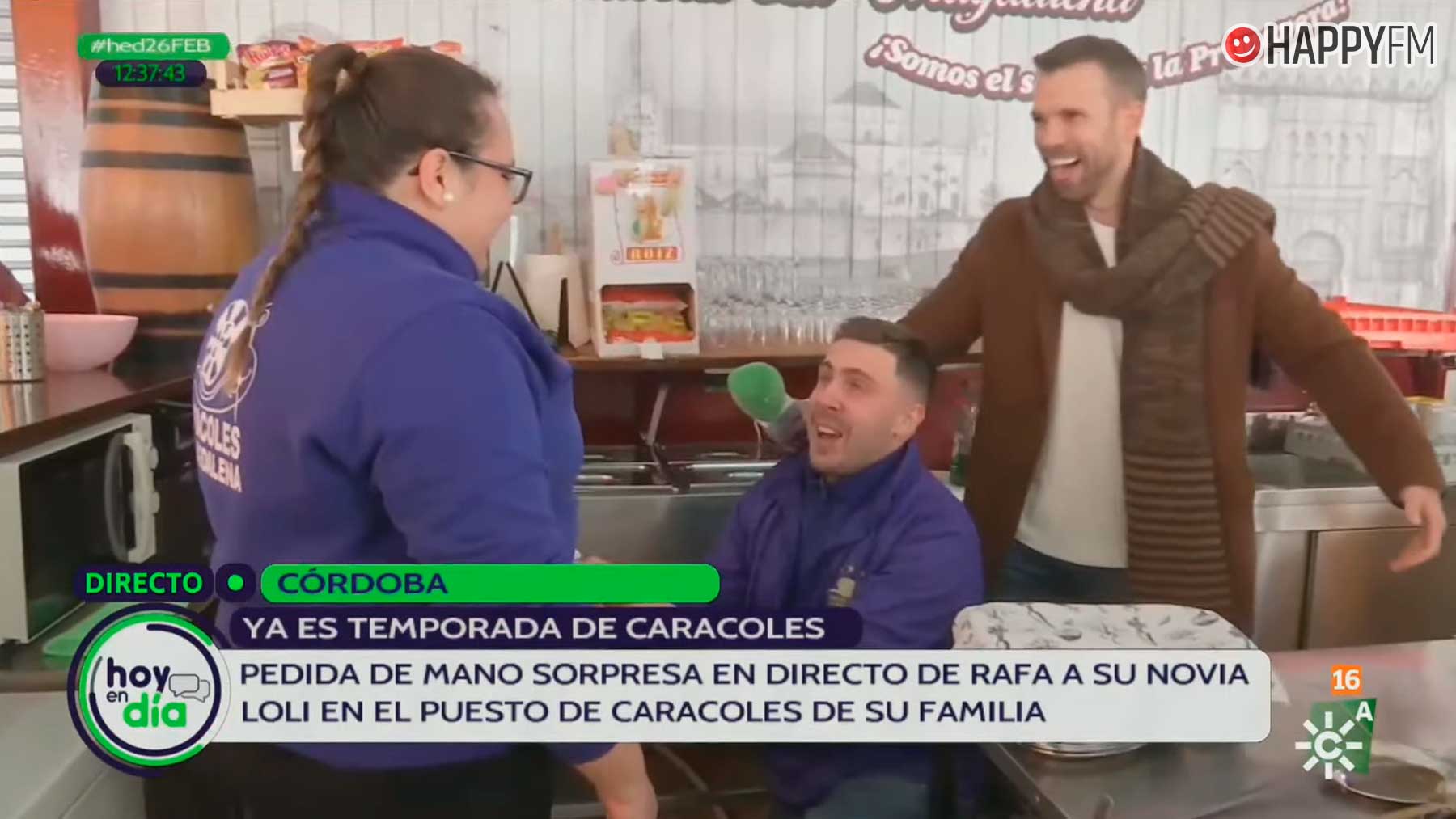 Petición de boda, entre caracoles, en el programa de Toñi Moreno en Canal Sur: «Se ha confundido de mano» (RTVA).