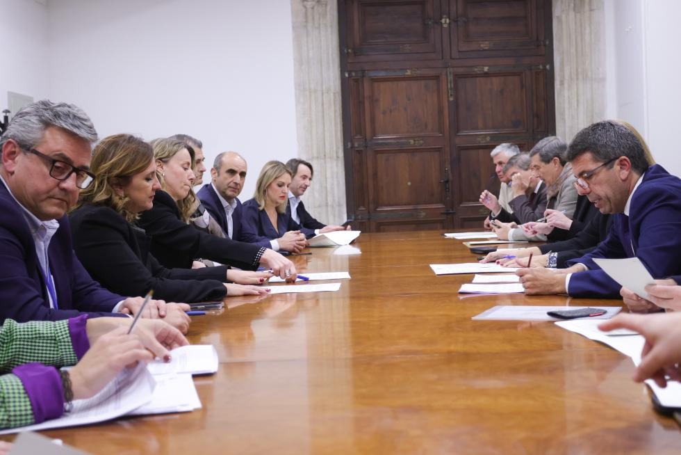 Mazón y Catalá, en el centro, en la reunión de coordinación entre Generalitat y Ayuntamiento de Valencia.