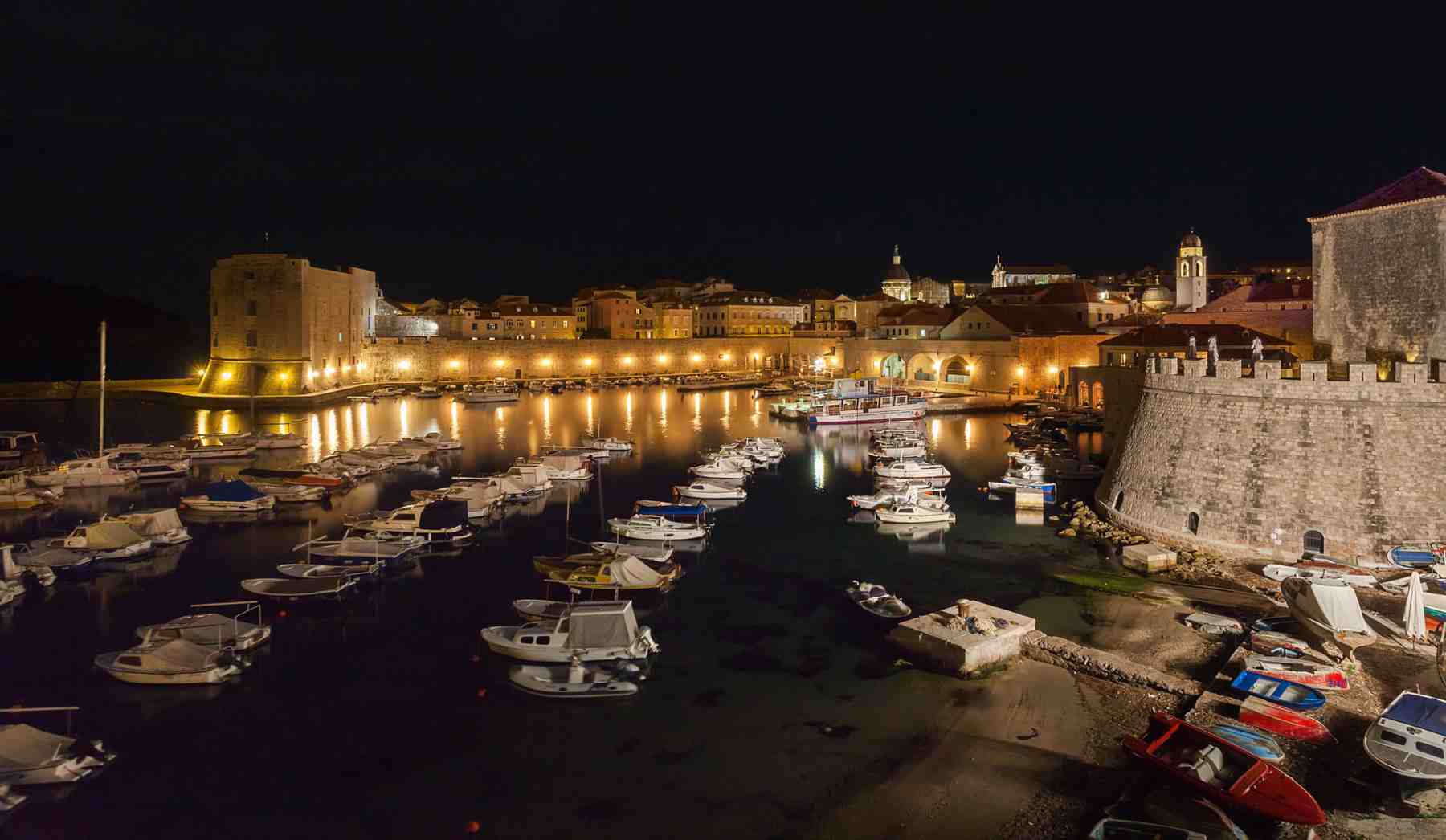 Dubrovnik,_Croacia,_2014-04-13,_DD_03 2