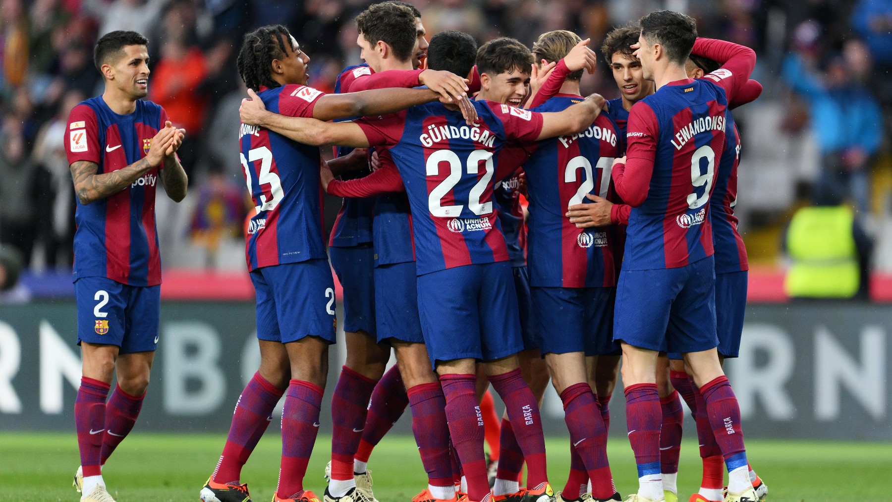 Los jugadores del Barcelona celebran un gol ante el Getafe. (Getty)