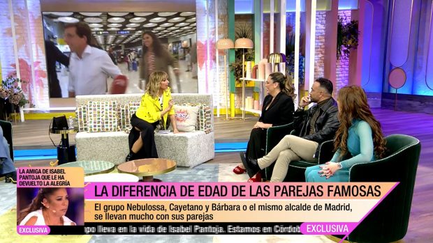 La bronca de Emma García a Amor Romeira por sus comentarios sobre los hombres jóvenes (Mediaset).