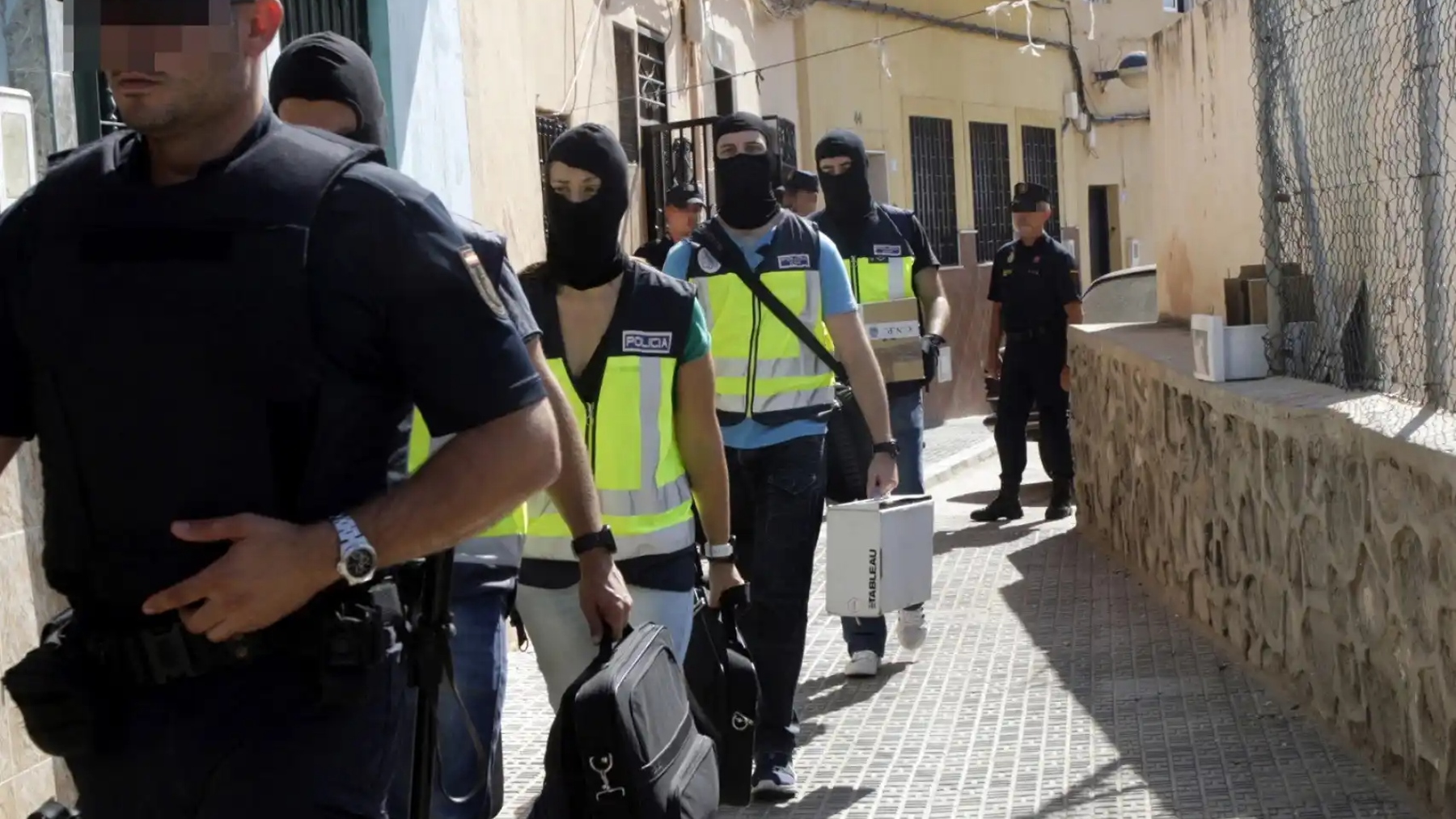 Operación policial contra el terrorismo yihadista en Melilla (EFE).