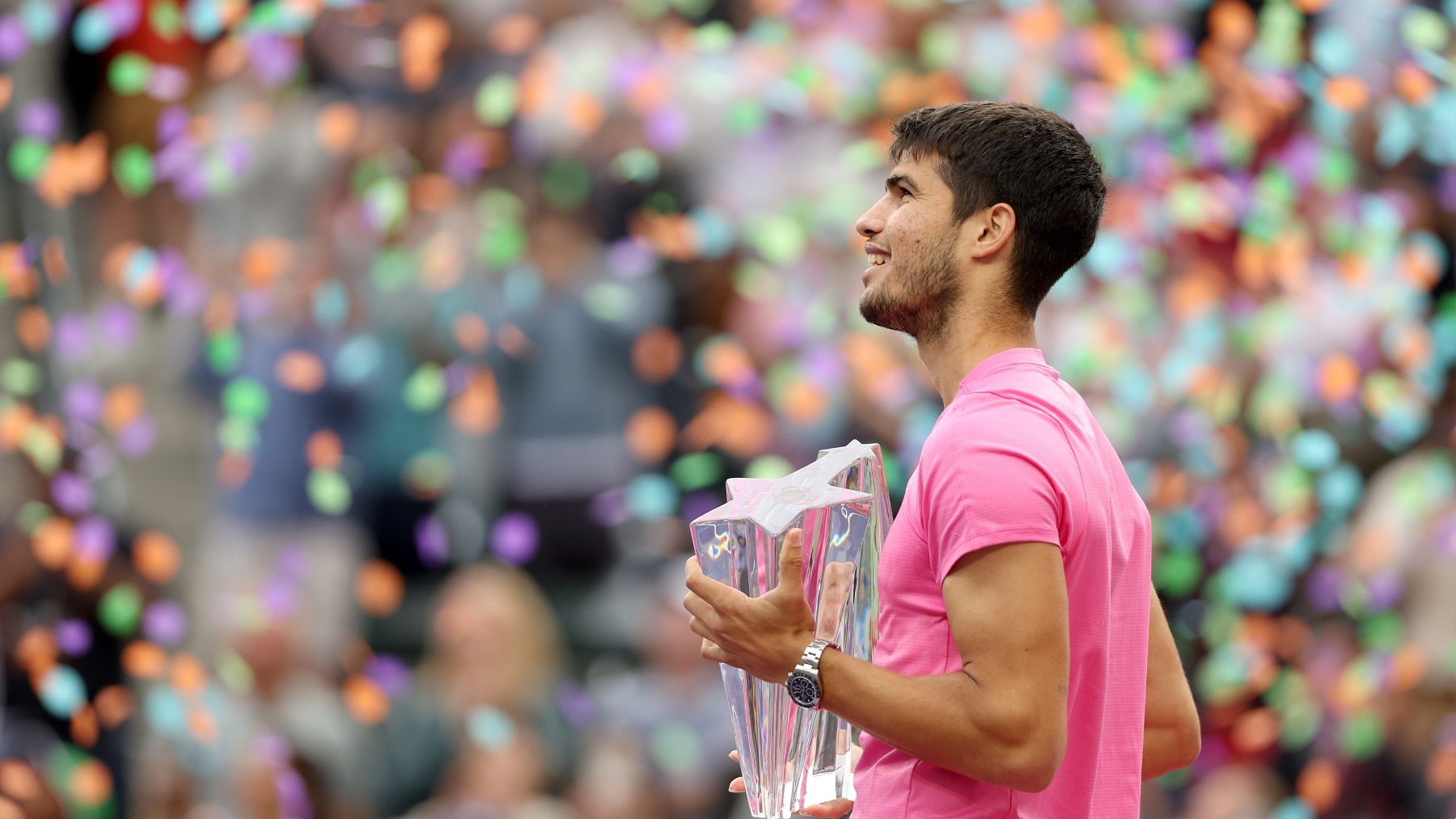 Carlos Alcaraz, con el título campeón en Indian Wells 2023. (Getty)