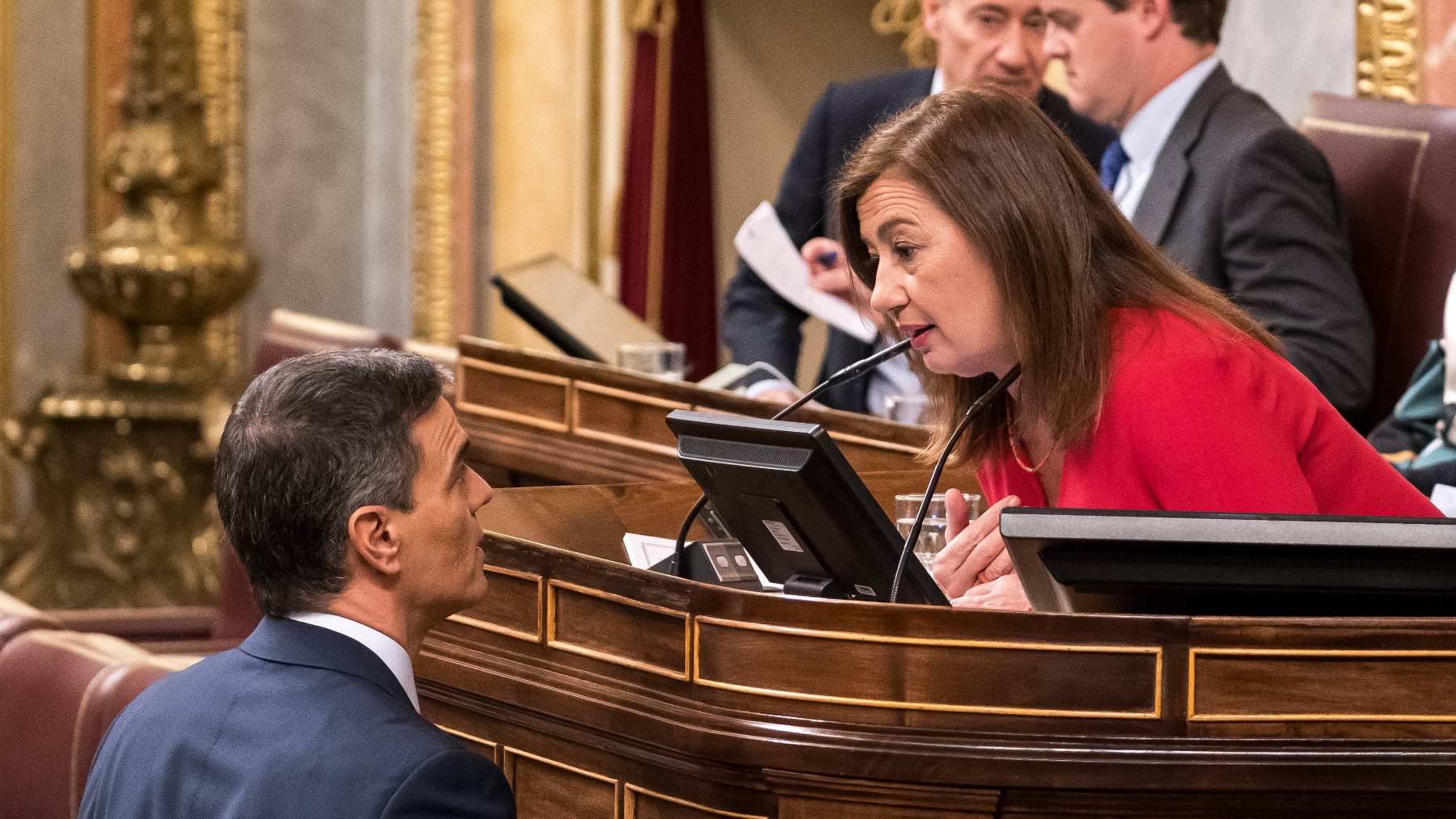 Pedro Sánchez y Francina Armengol. (Foto: EP)