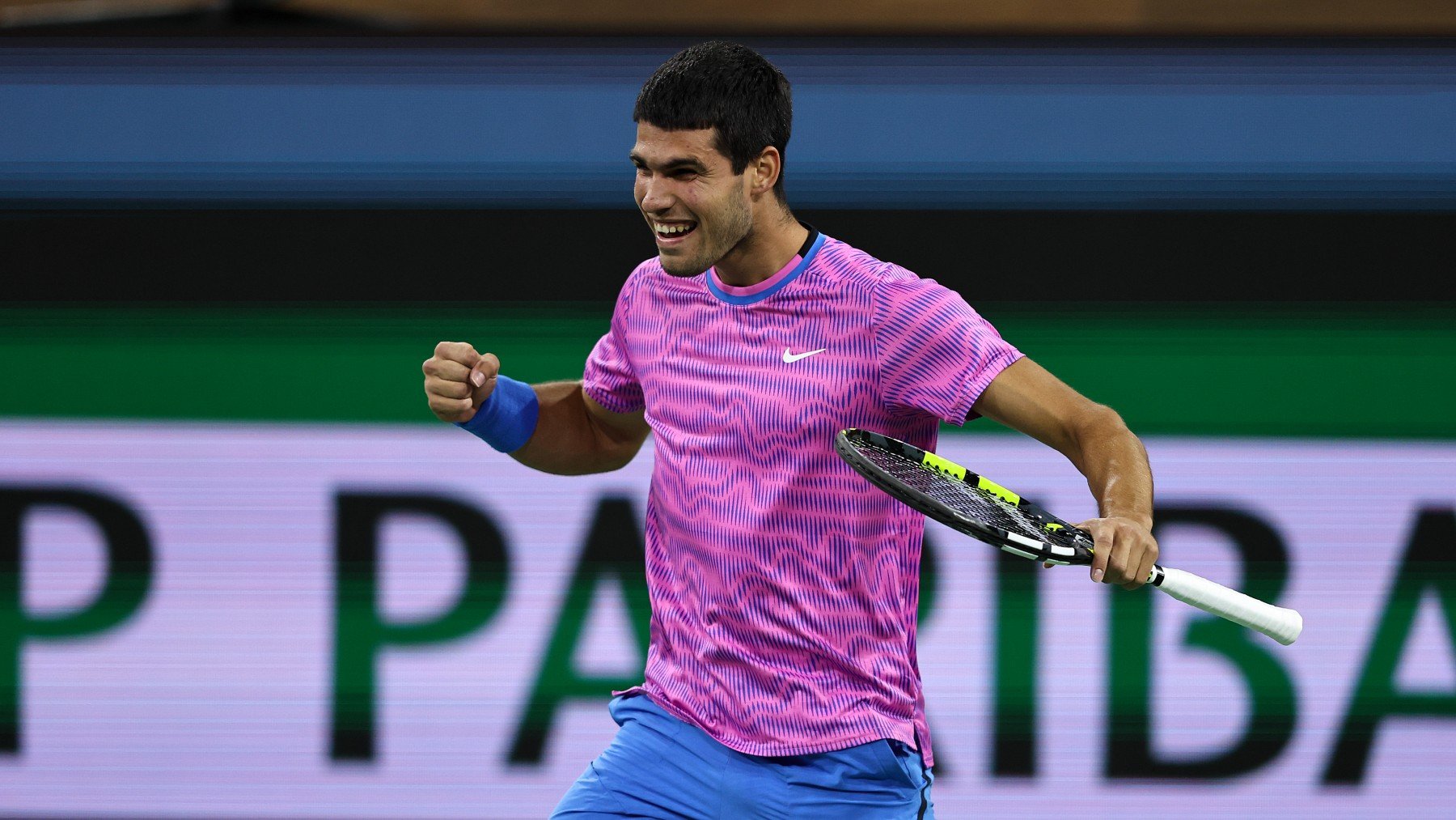 Carlos Alcaraz celebra un punto en el partido ante Arnaldi. (Getty)