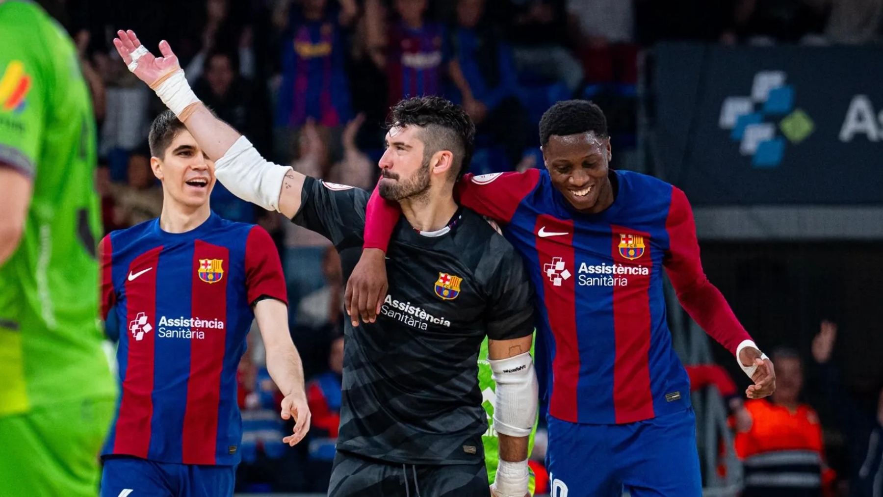 Miquel Feixas celebra su golazo. (FC Barcelona)