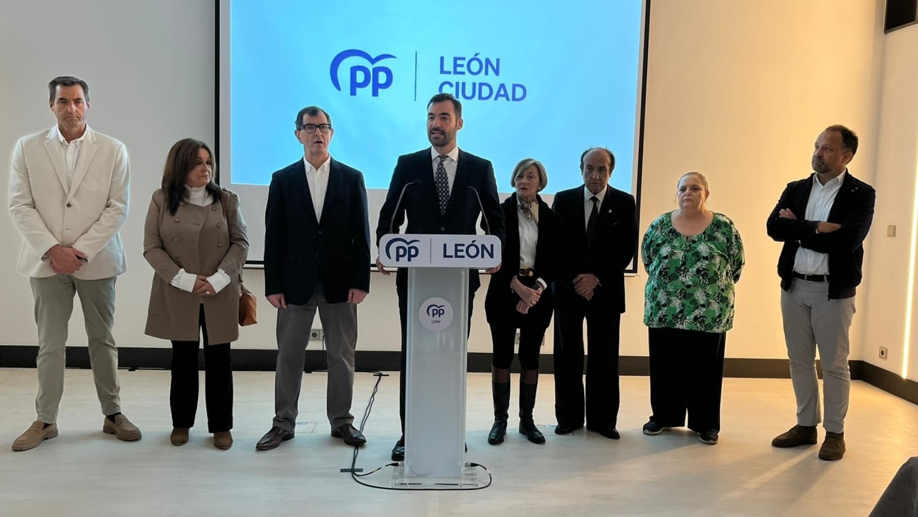 El portavoz del grupo municipal del Partido Popular en el Ayuntamiento de León, David Fernández (EP)