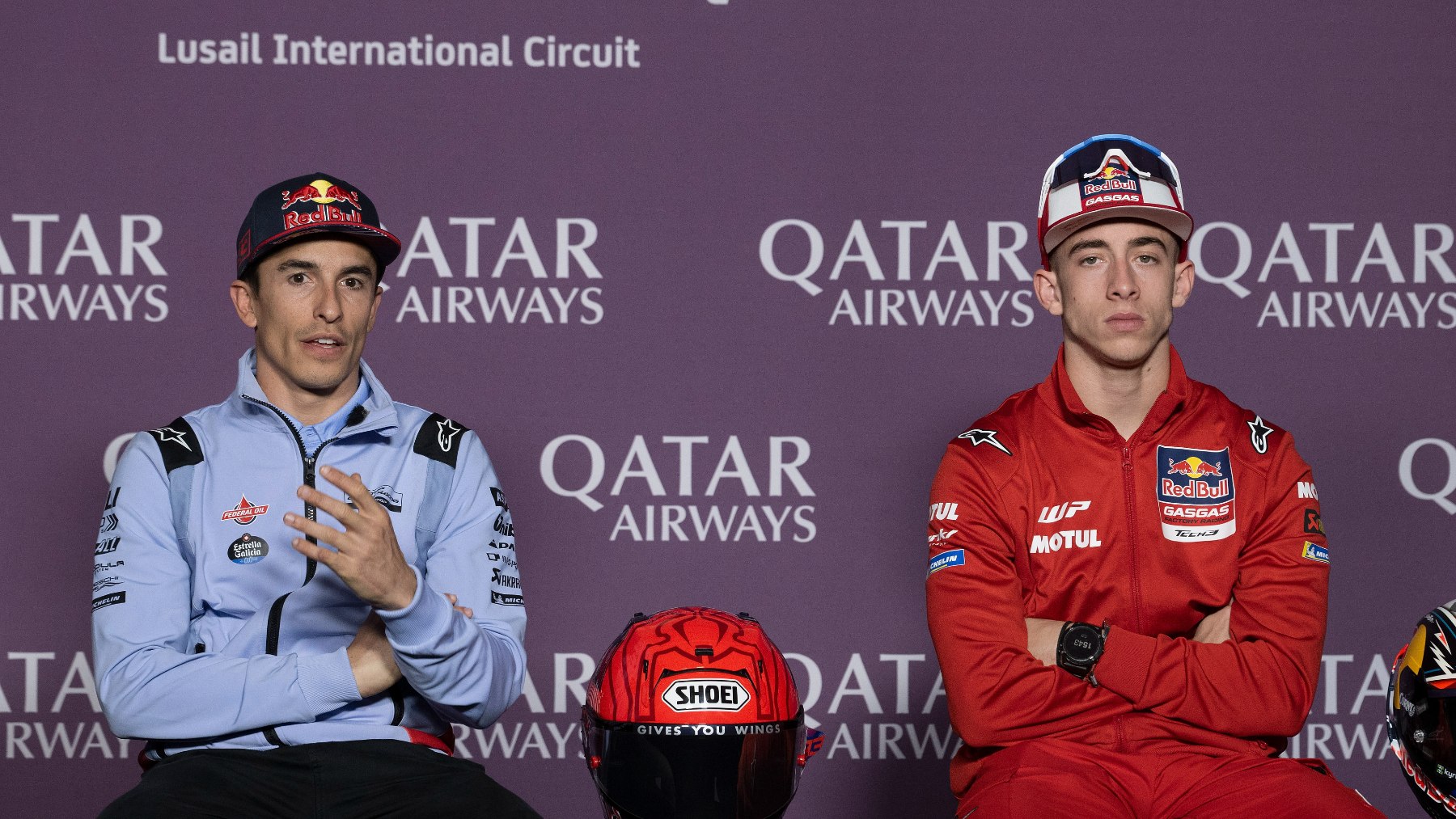 Marc Márquez y Pedro Acosta durante la rueda de prensa del GP de Qatar de MotoGP. (Getty)