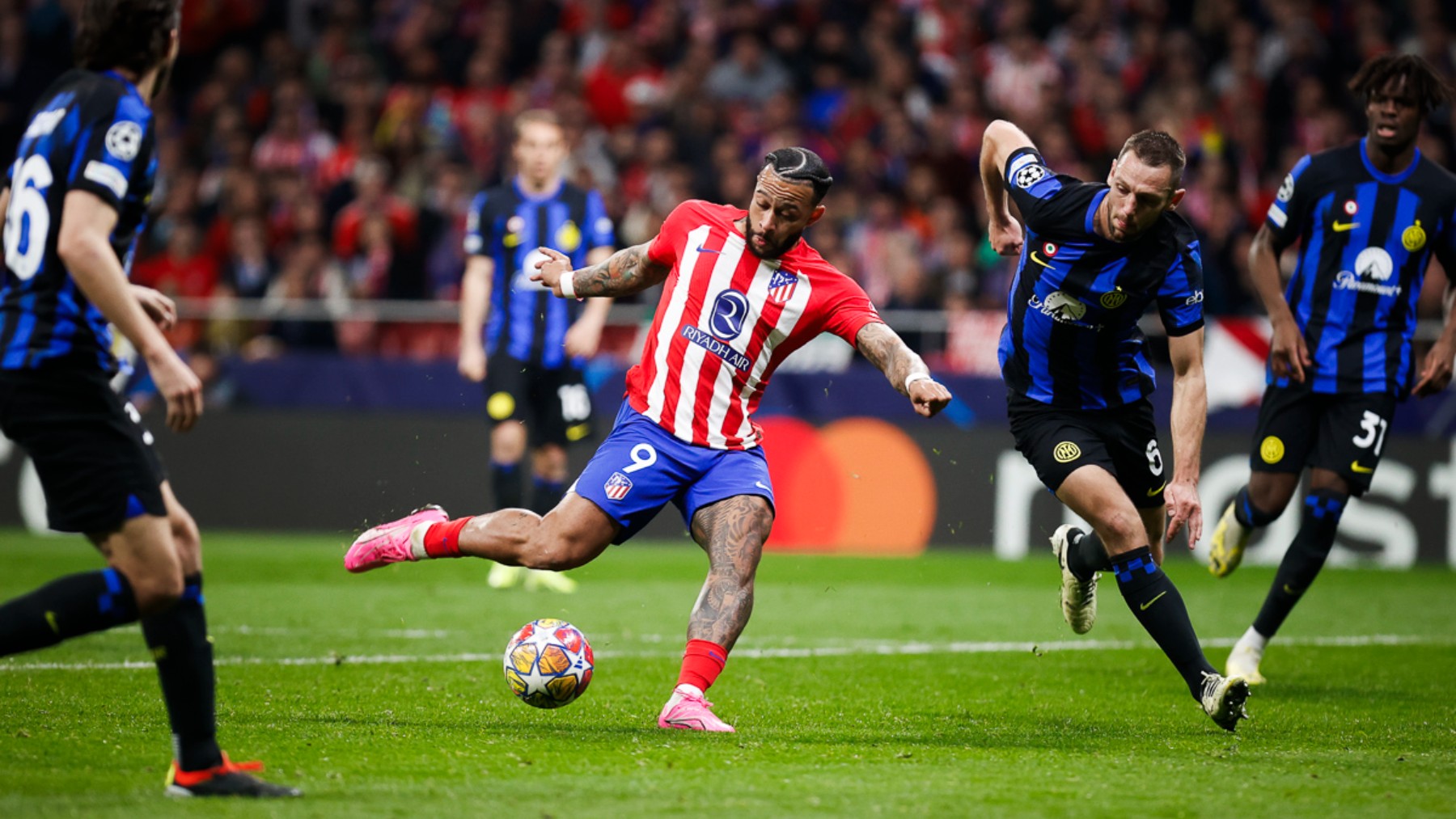 Memphis, en el partido ante el Inter.