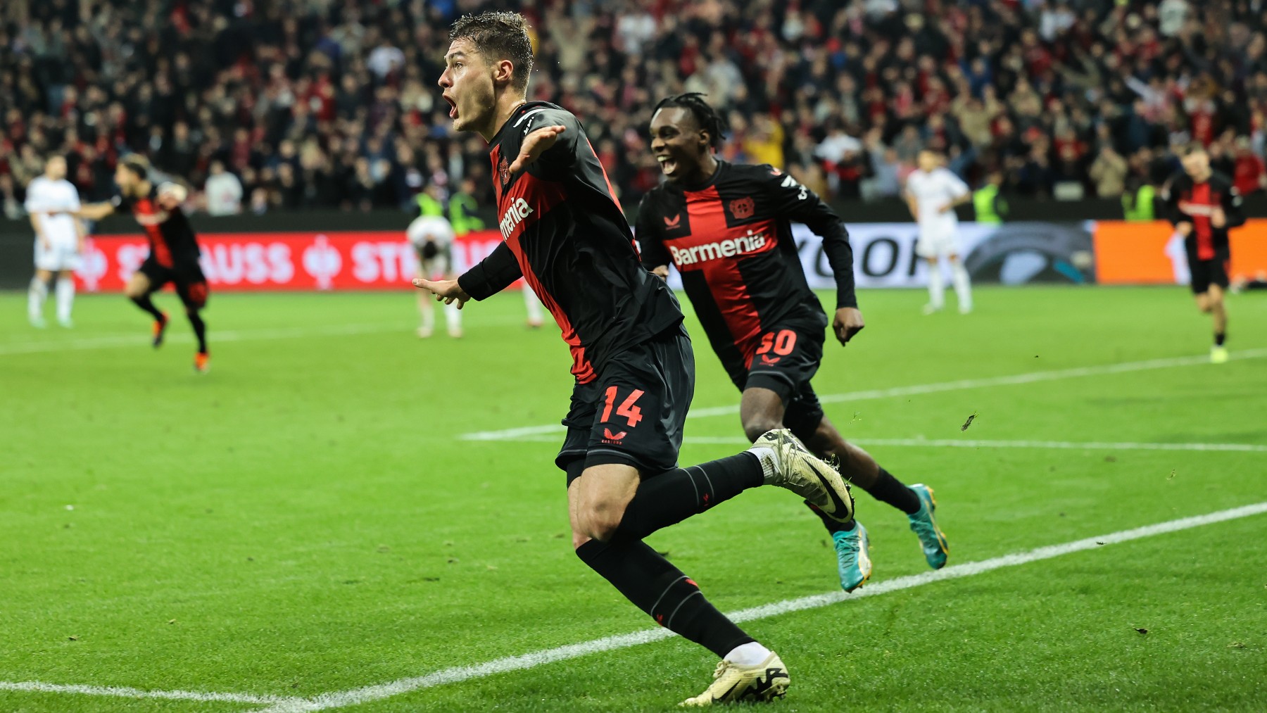 El Leverkusen celebra su épica remontada ante el Qarabag (Getty)