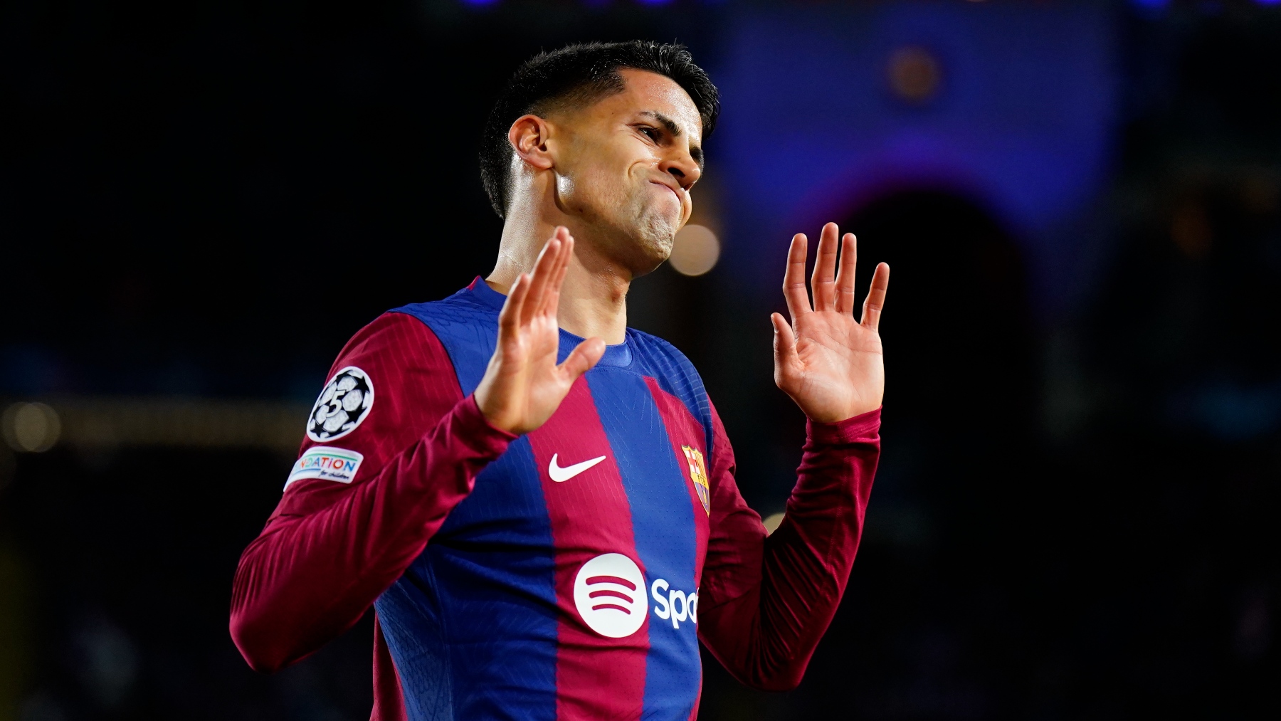 Joao Cancelo, con el Barcelona. (EFE)