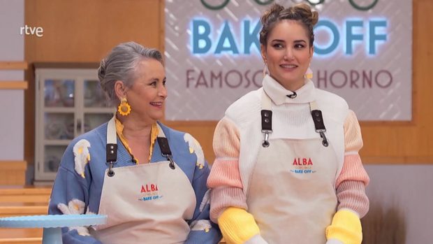 Lucía Pariente y Alba Carrillo en 'Bake Off'. (RTVE)