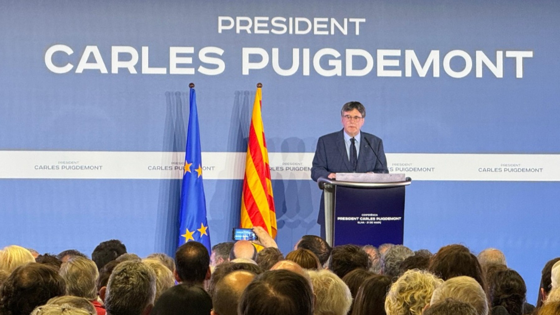 Carles Puigdemont durante su anuncio en Elna. Foto: Joan Guirado