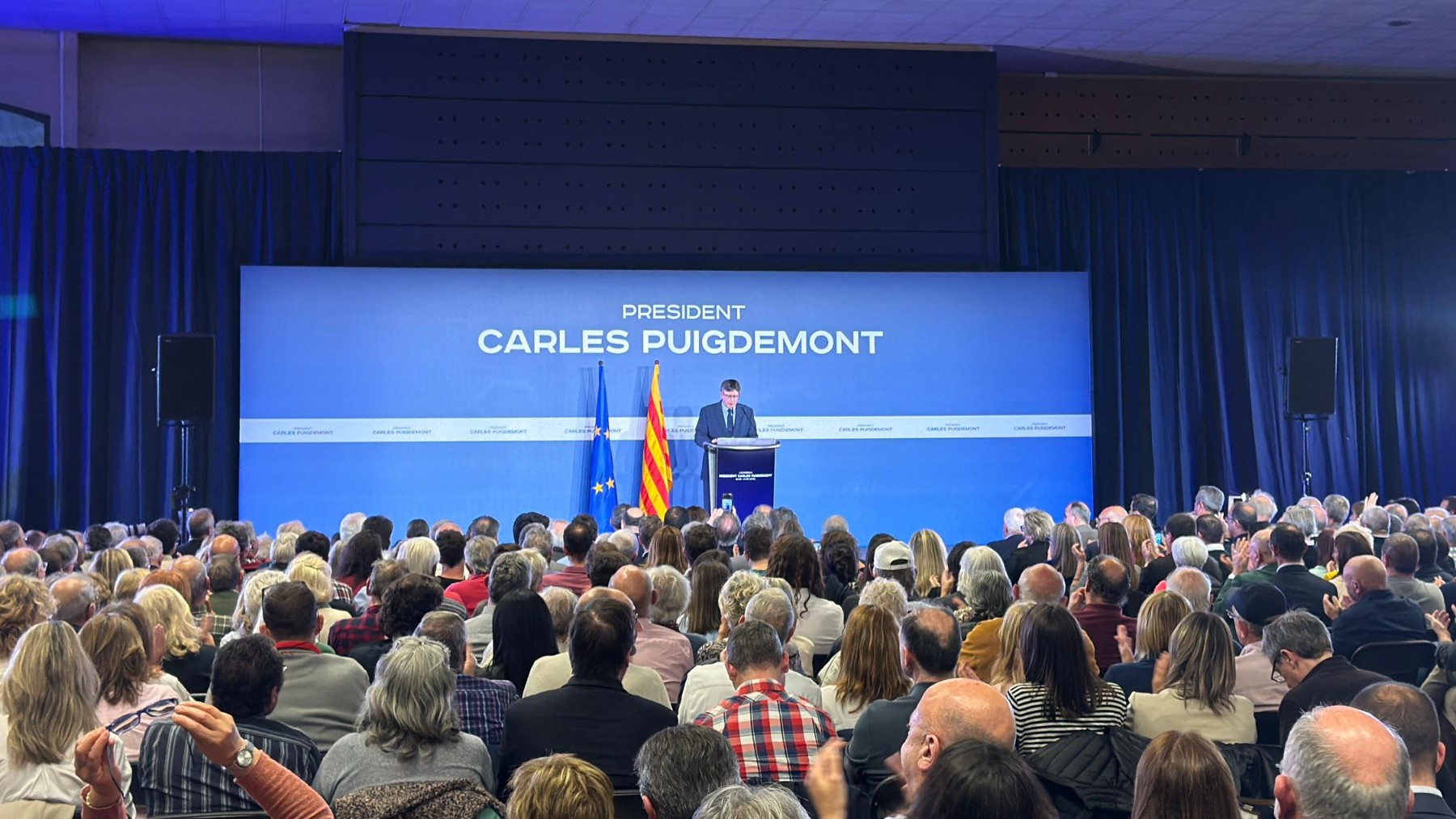Carles Puigdemont durante la conferencia en Elna. Foto: Joan Guirado