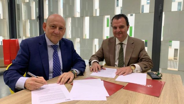 La firma de un convenio marco entre ESSDM, Centro de Enseñanzas Artísticas Superiores de Diseño, y el despacho de abogados Cremades & Calvo-Sotelo.