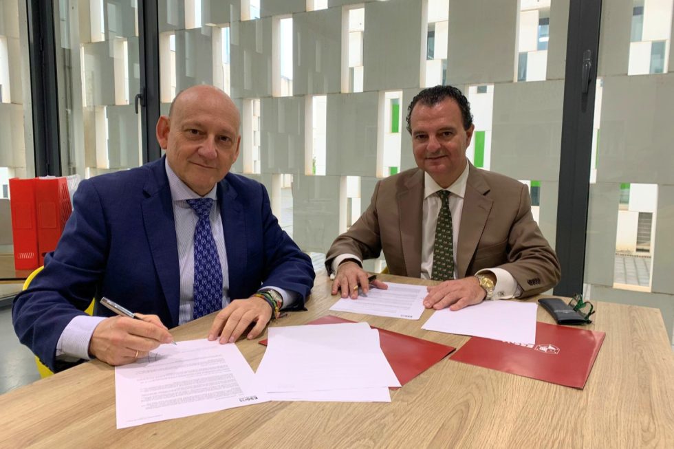 La firma de un convenio marco entre ESSDM, Centro de Enseñanzas Artísticas Superiores de Diseño, y el despacho de abogados Cremades & Calvo-Sotelo.