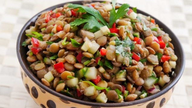 Ensalada de lentejas con naranja y jenbibre