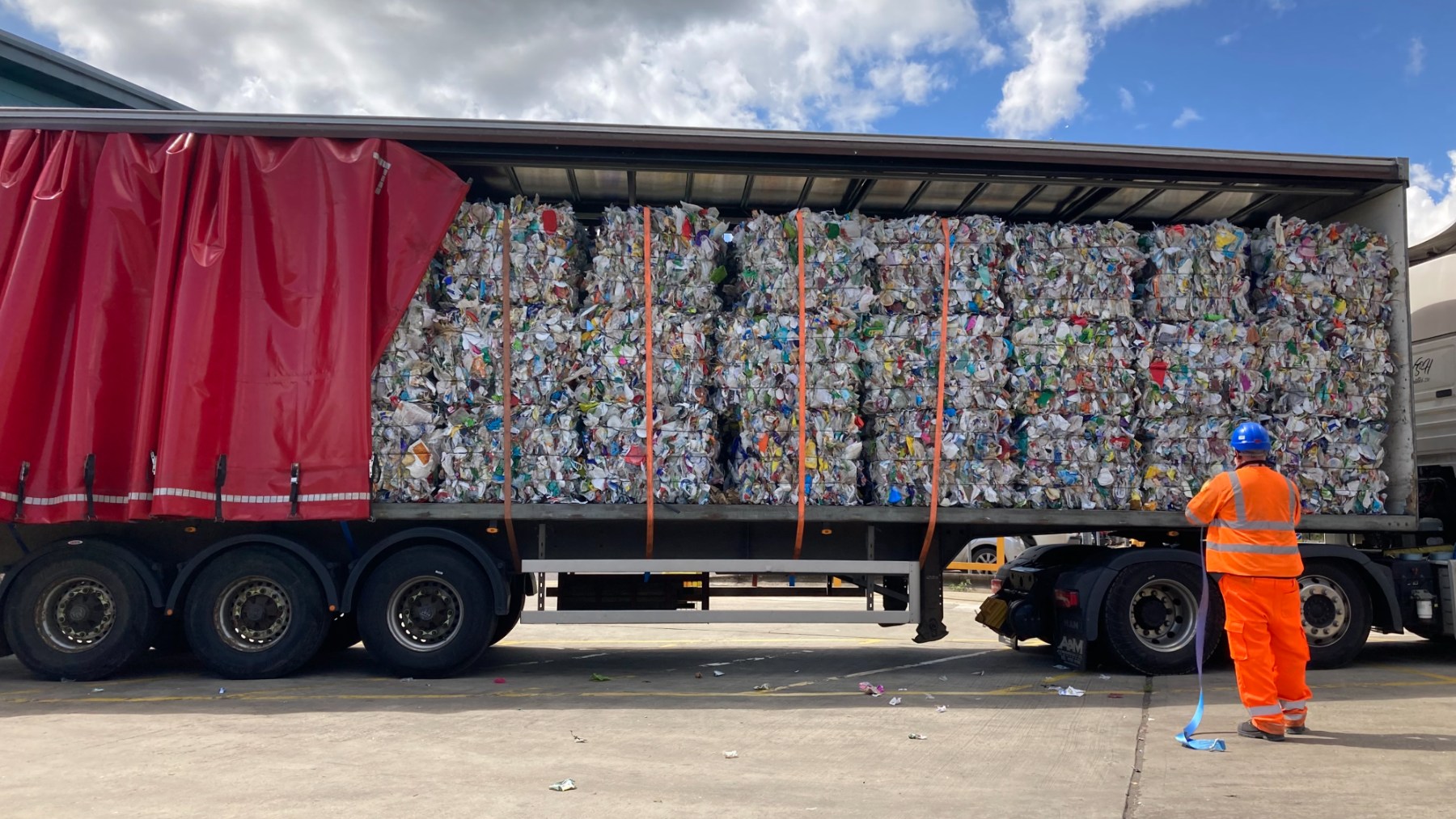 El 60% de los residuos cotidianos recogidos y tratados por los municipios deben reutilizarse o reciclarse para 2030, según los objetivos de la UE