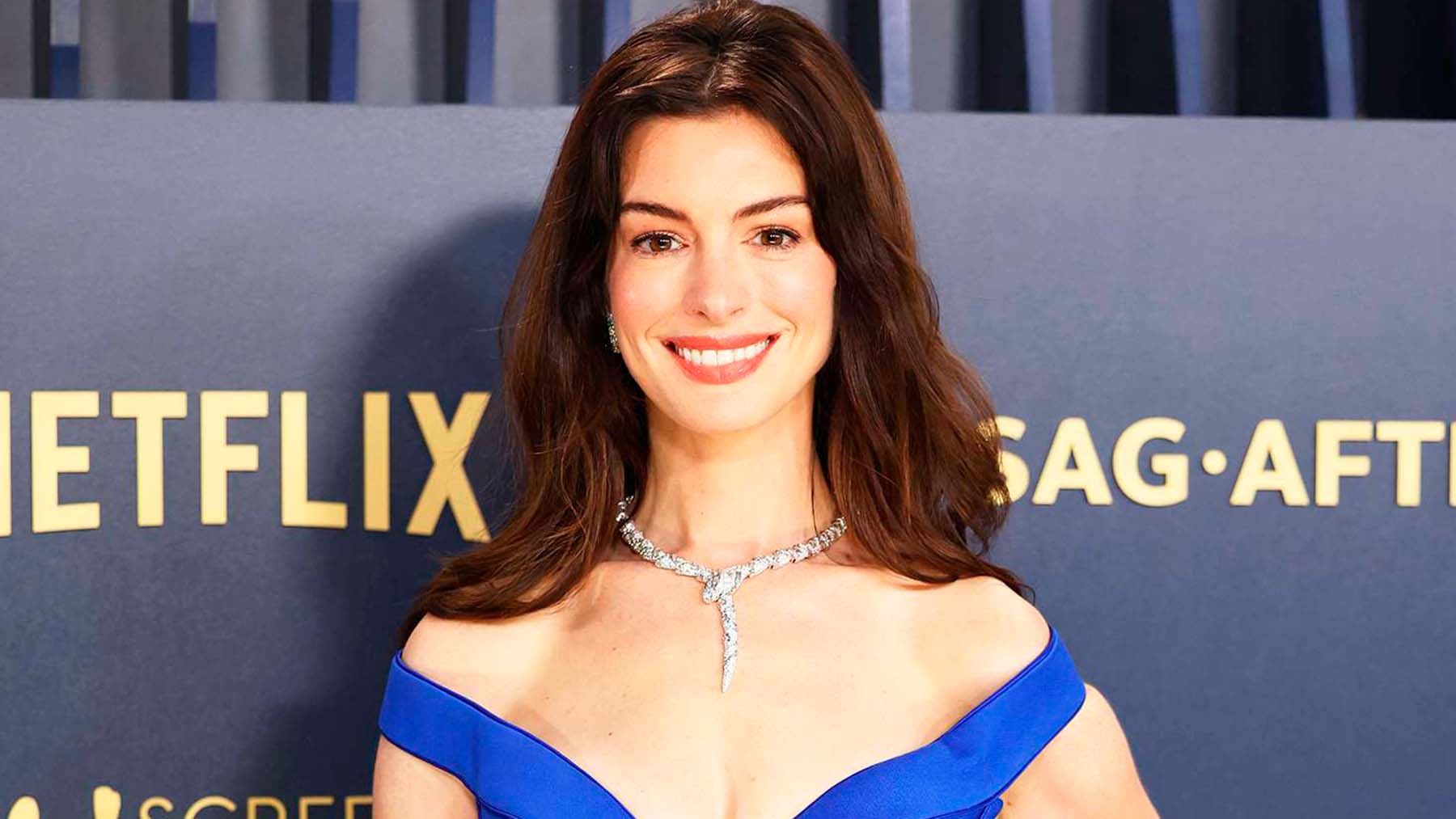 Anne Hathaway (MONICA SCHIPPER:FILMMAGIC).