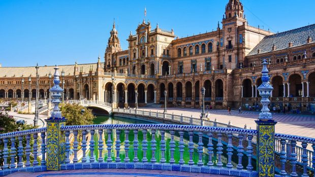 España, el único país con 3 capitales en el Top 10 de Booking: estos son los destinos más buscados