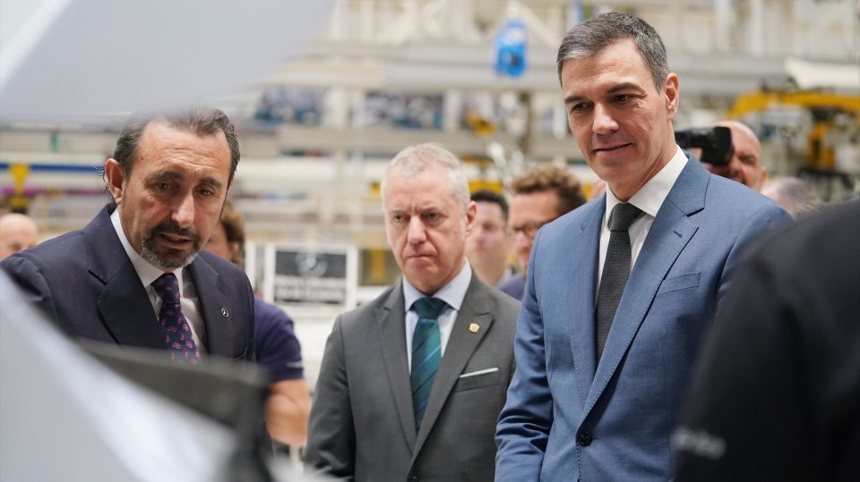 europapress_5850723_lehendakari_inigo_urkullu_presidente_gobierno_pedro_sanchez_visita_planta-960x539.jpg
