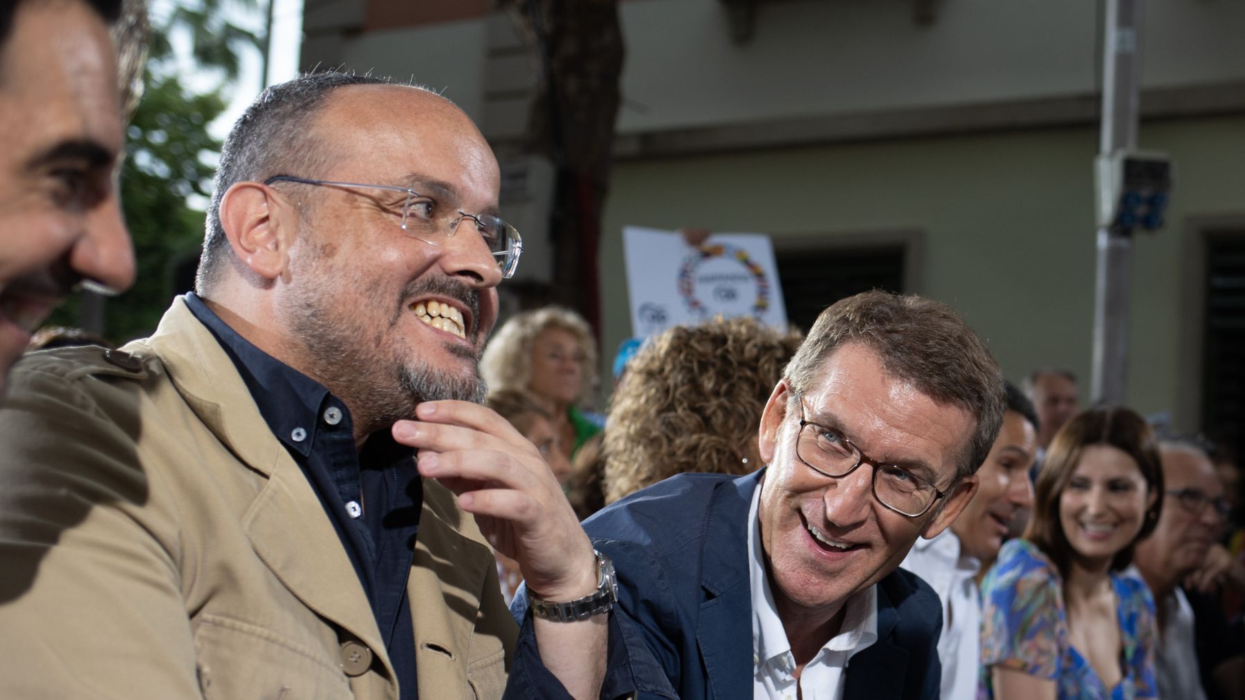 Alejandro Fernández junto a Alberto Núñez Feijóo. (Foto: EP)