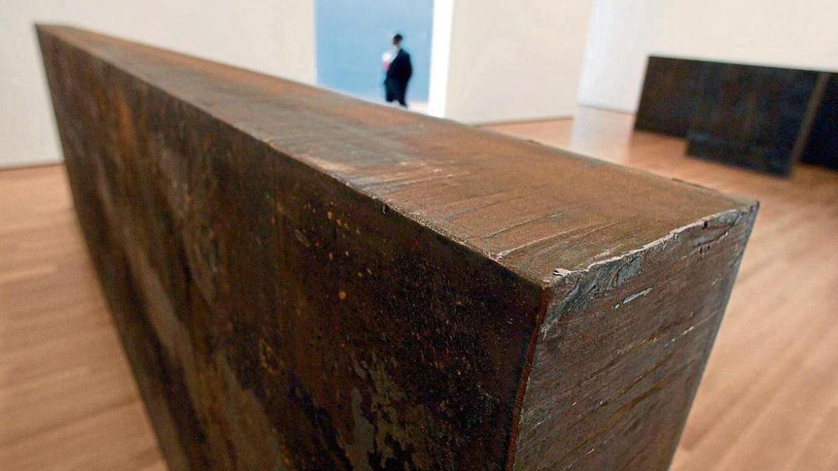 Muere Richard Serra, el escultor de la obra de 38 toneladas que perdió el Museo Reina Sofía