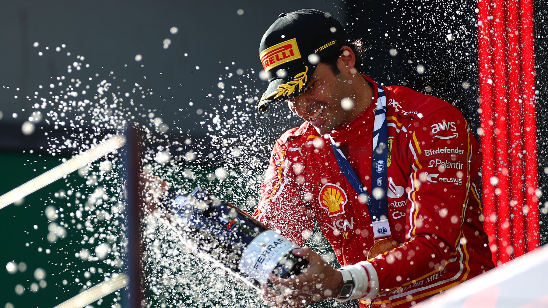 Sainz celebra su triunfo en Australia. (Getty)