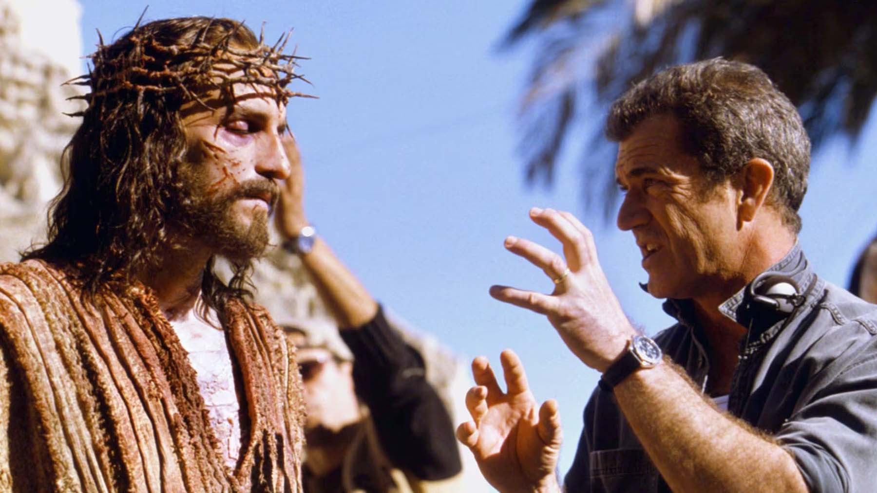 Jim Caviezel y Mel Gibson en el set de ‘La pasión de Cristo’ (Newmarket).