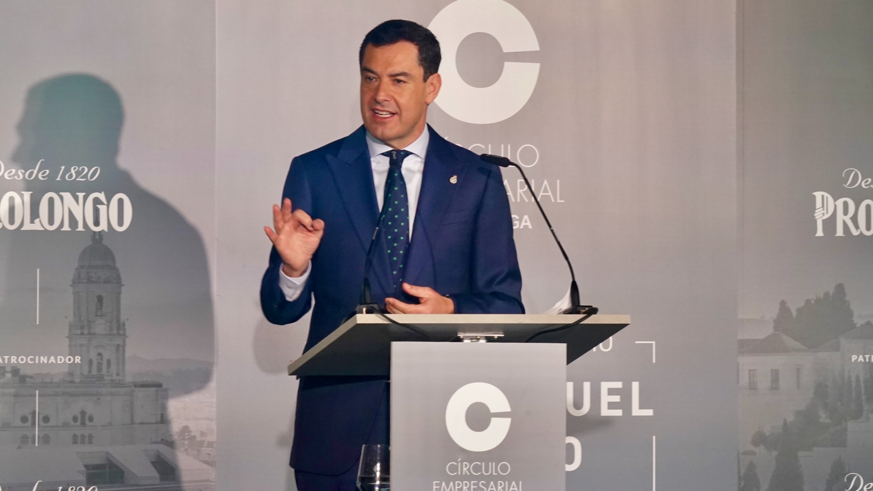 El presidente andaluz ha anunciado el prescindir de esta posibilidad en un encuentro organizado por el Círculo Empresarial de Málaga