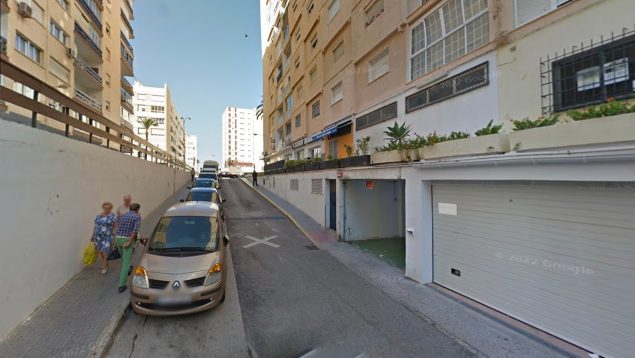Un hombre de 69 años mata a su hermano a golpes con una barra de hierro en un garaje de Cádiz