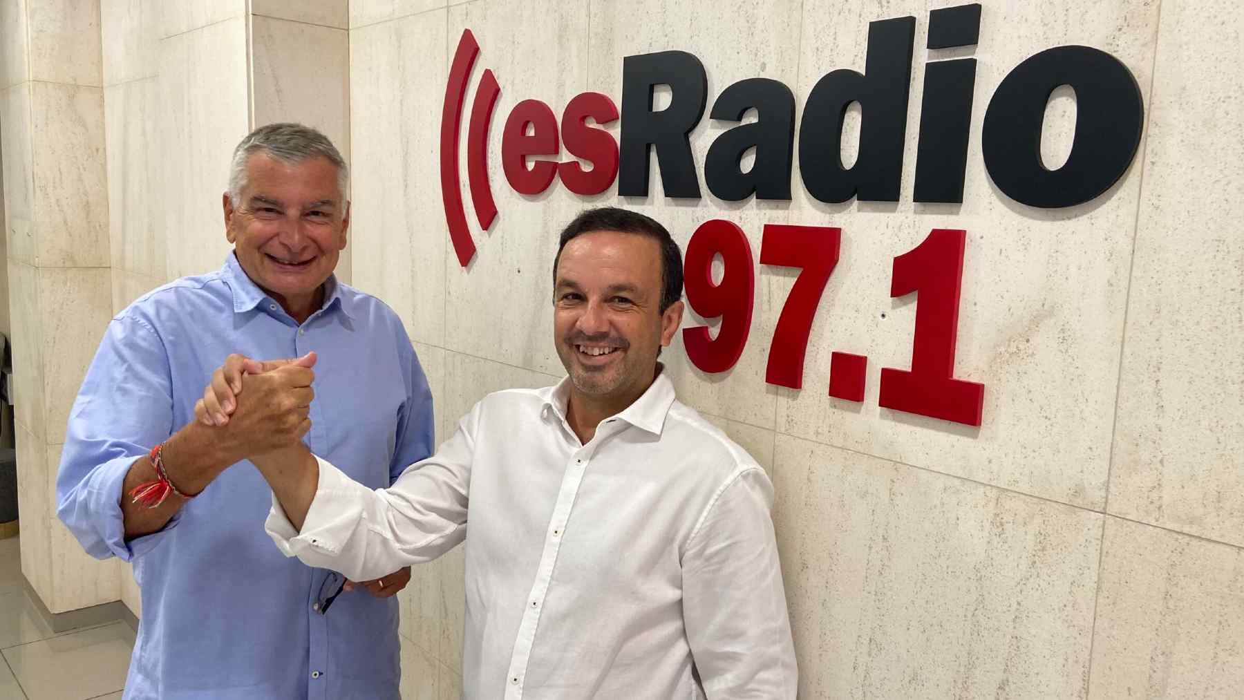 Los periodistas de esEadio97.1 Tomeu Terrasa y Gabriel Torrens.