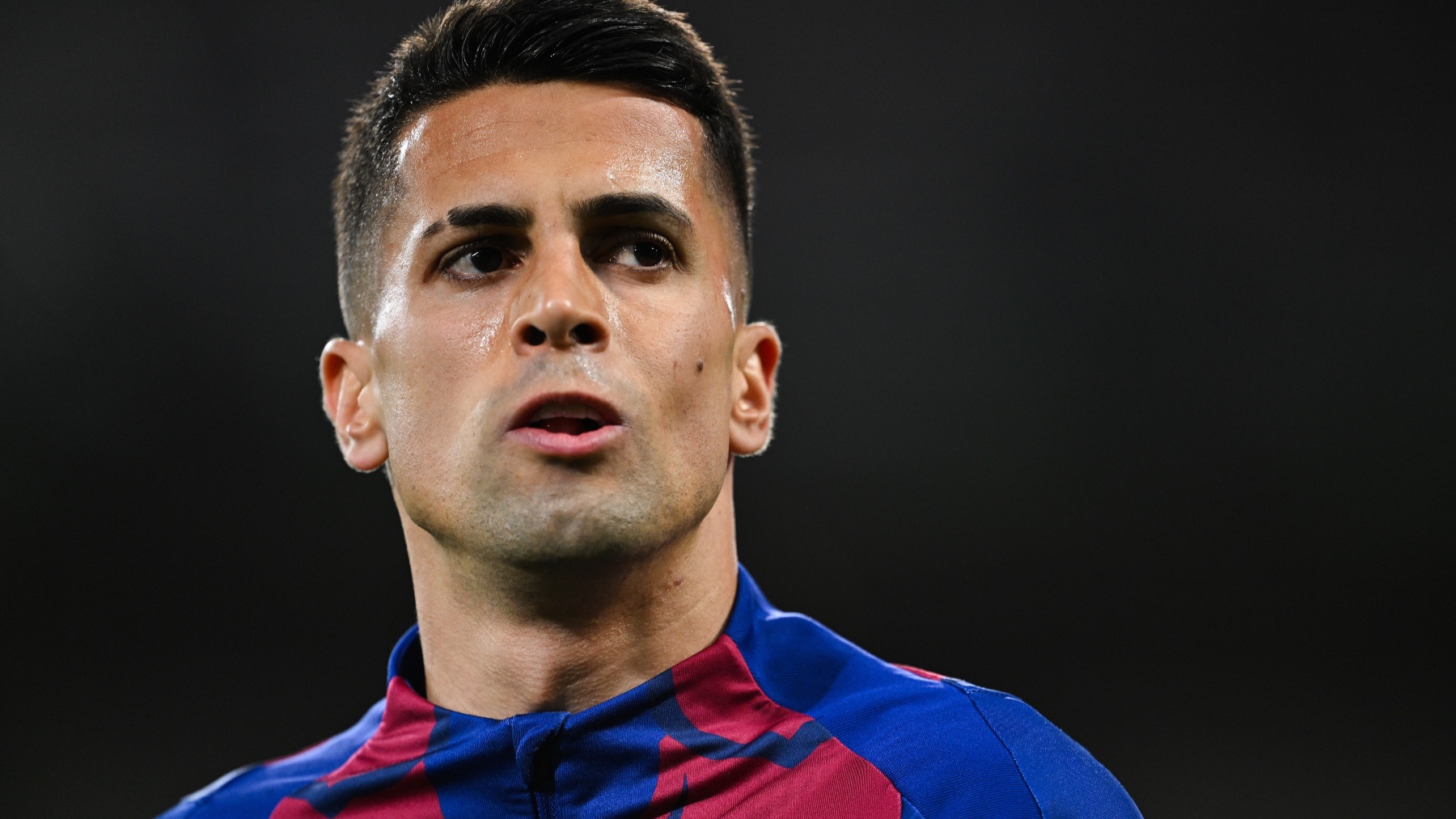 Joao Cancelo, en un partido con el Barcelona. (Getty)