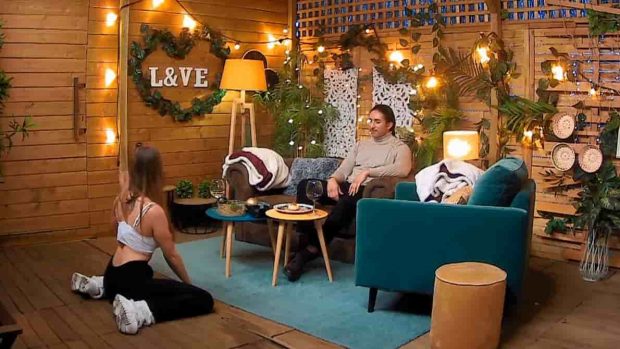 Natalia y Samir en 'First Dates'. (Mediaset)