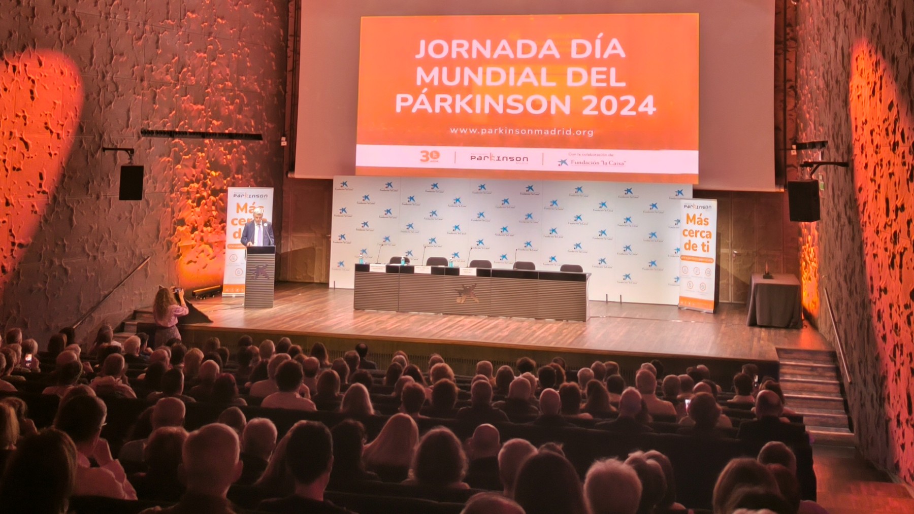 Momento del evento de la Asociación Española de Parkinson.