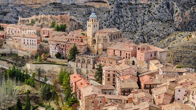 Los pueblos medievales más alucinantes de España: viajarás a otra época