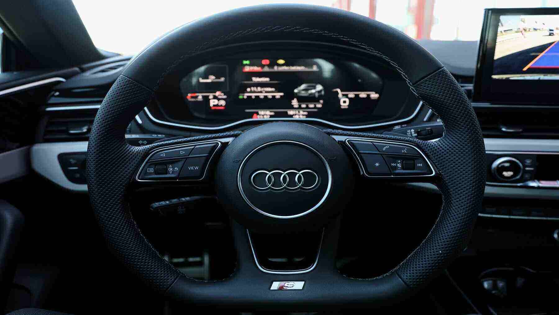 Audi S3.