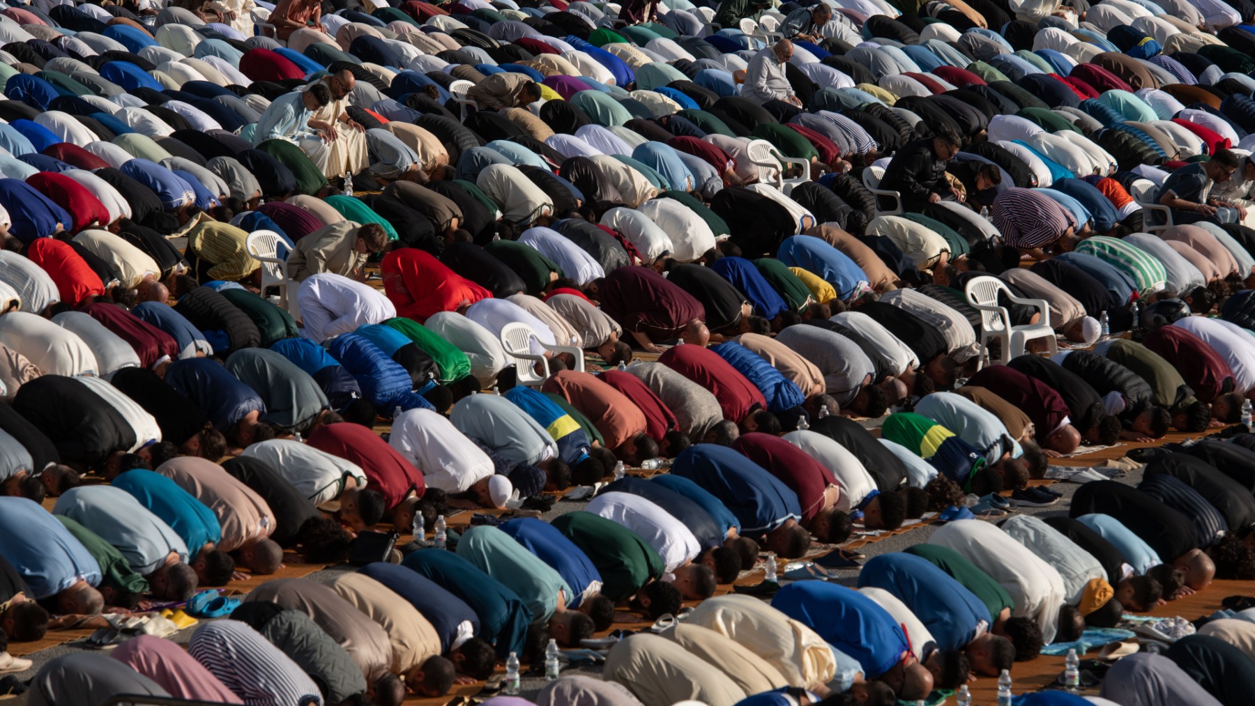 Más de 7.000 musulmanes rezan este miércoles en Ceuta.