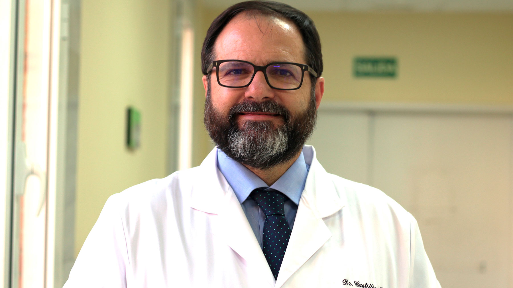 El Dr. Castillón es también director de la Escuela Europea de Laparoscopia Urológica.
