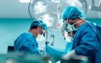 Un hombre logra vivir nueve meses con un riñón de cerdo hasta recibir un trasplante humano
