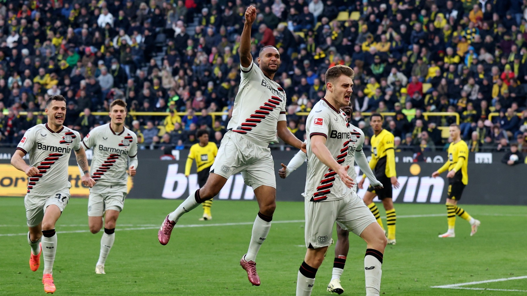 El gol del Bayer Leverkusen al Borussia Dortmund. (EFE)