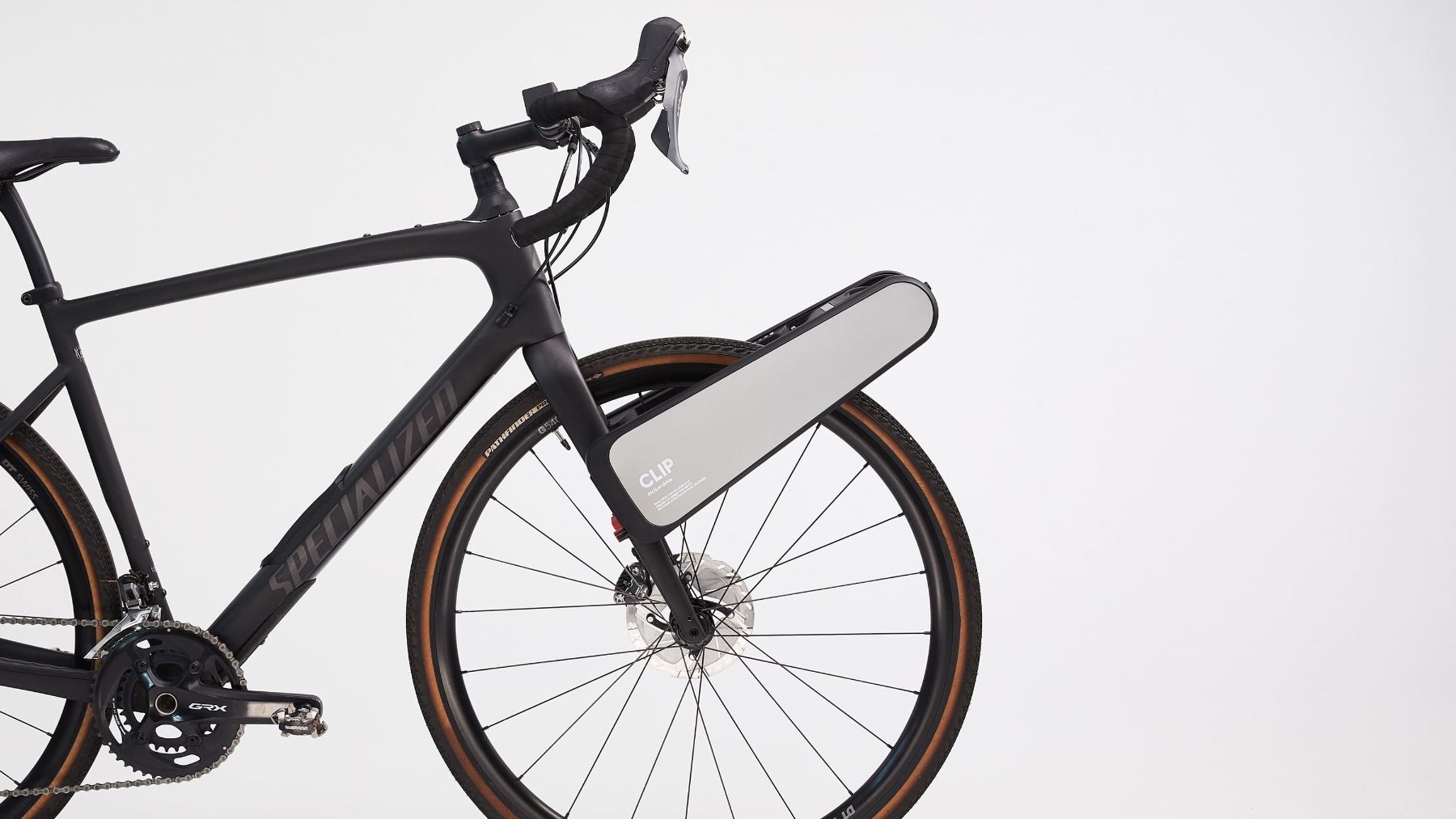 CLIP es un dispositivo plug – and – play que convierte sin esfuerzo y de manera rentable cualquier bicicleta en eléctrica
