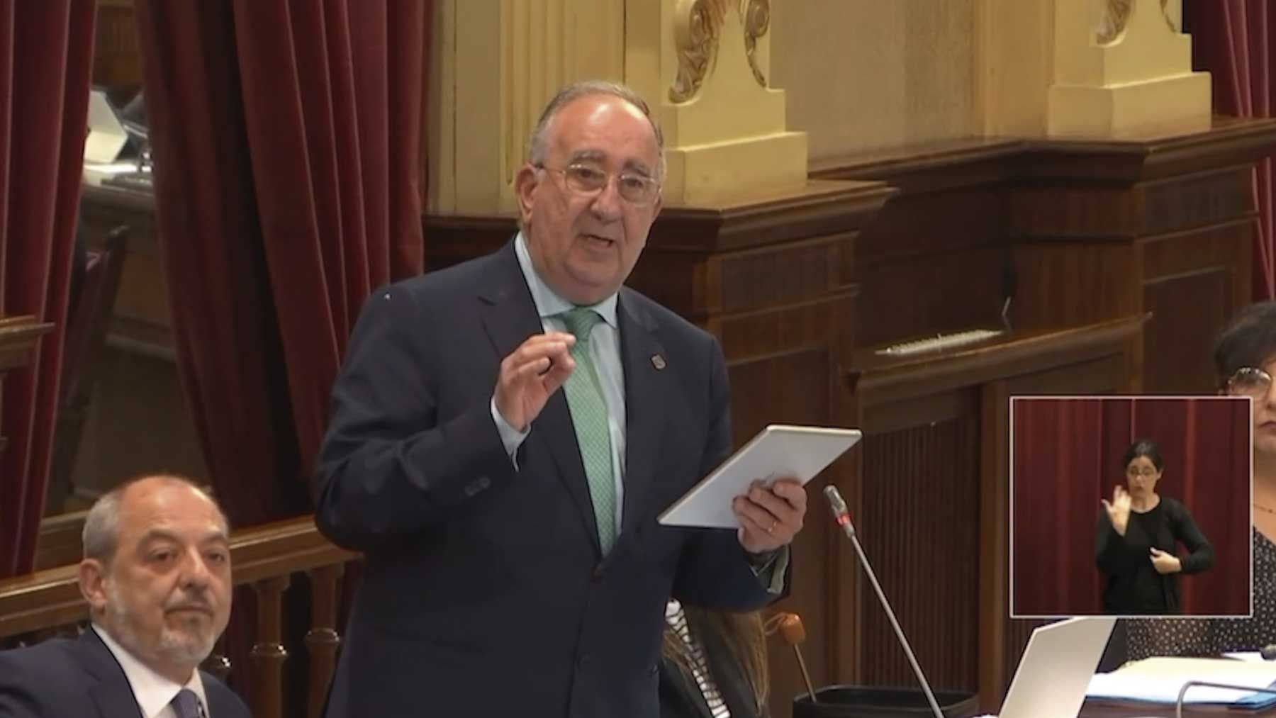 Agustín Buades (Vox) en el Parlament.