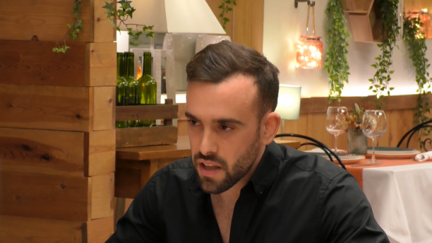 Genís en 'First Dates'. (Mediaset)