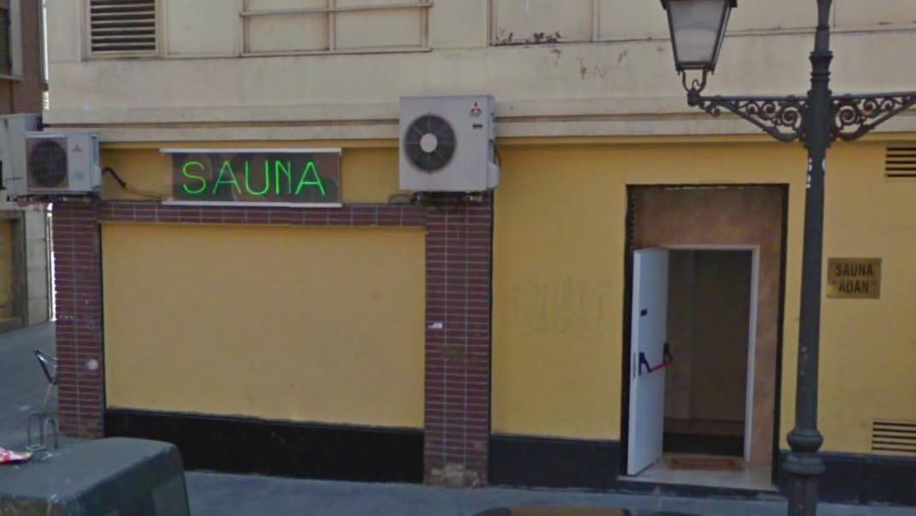 Entrada a la Sauna Adán.