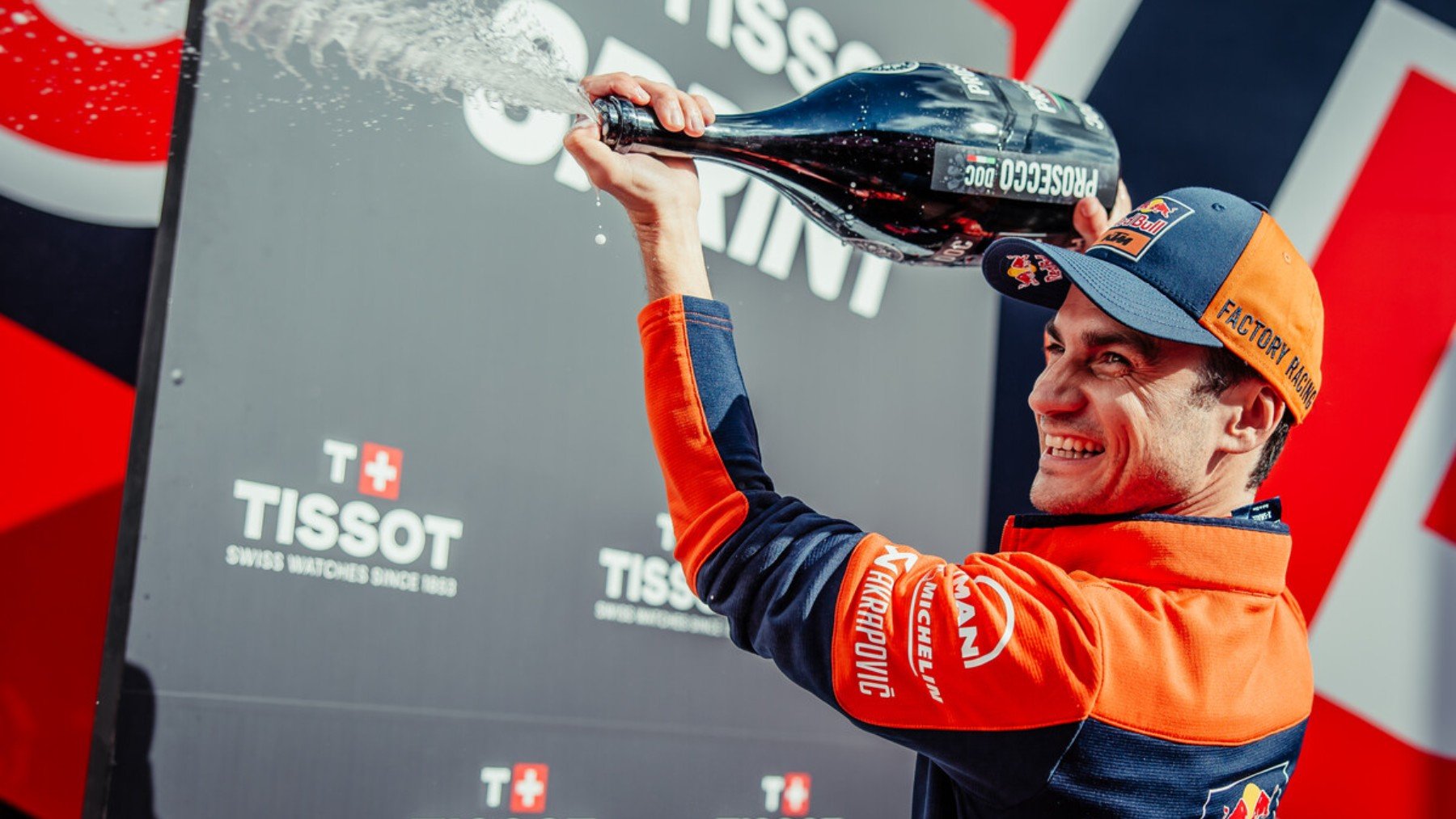 Dani Pedrosa celebra el podio en la sprint de Jerez. (KTM)