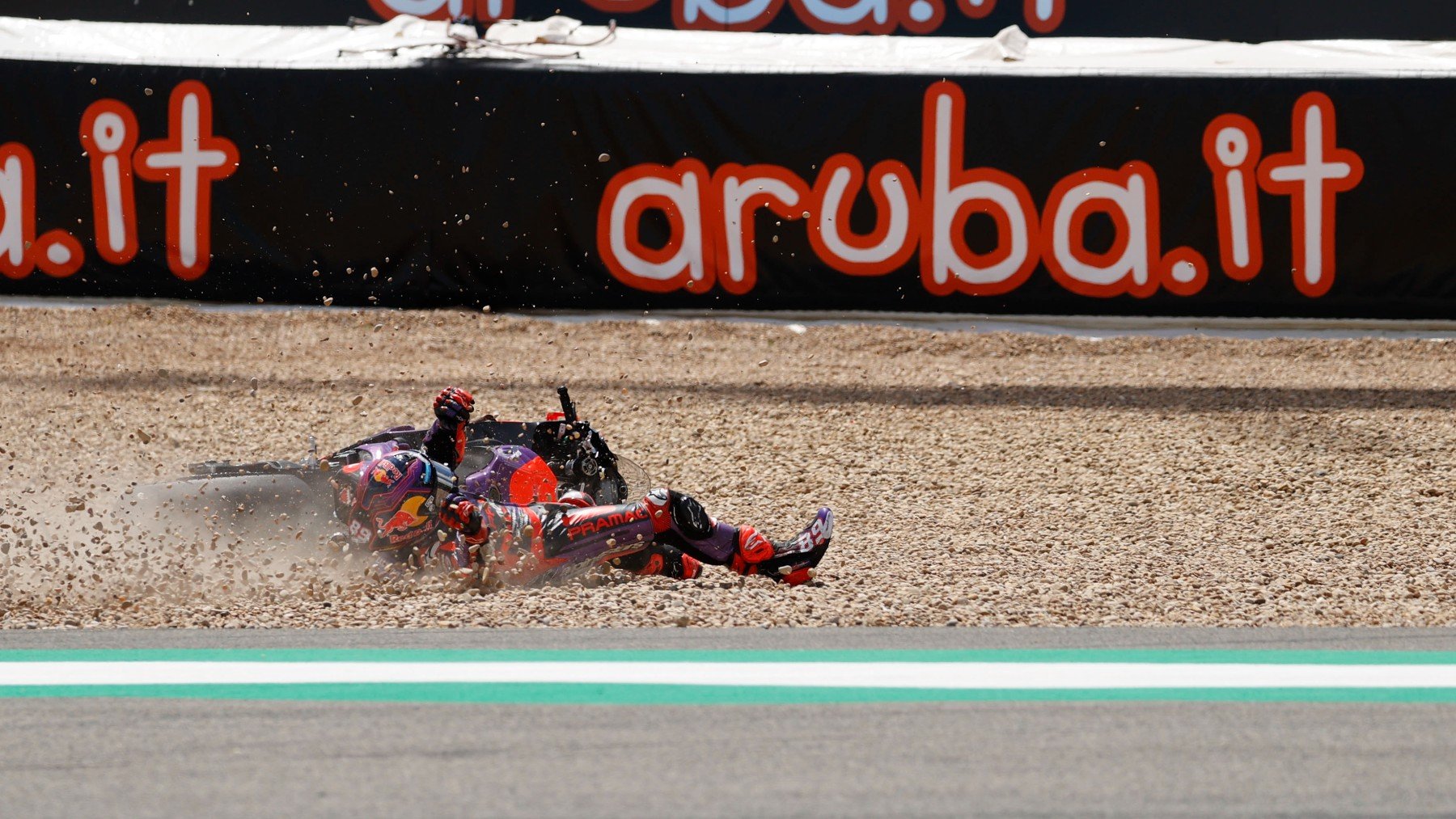 Jorge Martín se fue al suelo en el GP de España de MotoGP. (EFE)