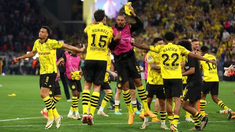 Los jugadores del Dortmund celebran la victoria ante el PSG. (Getty)