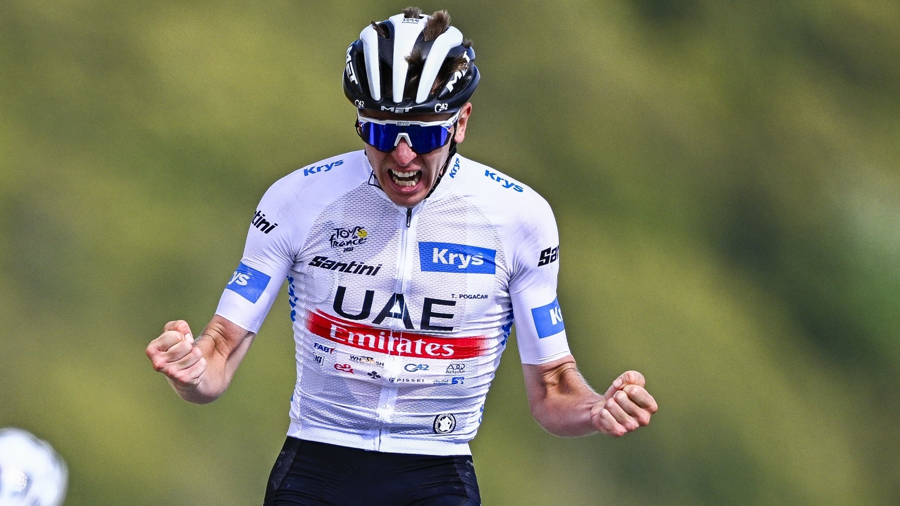 Tadej Pogacar celebra su primer triunfo en el Giro. (Europa Press)